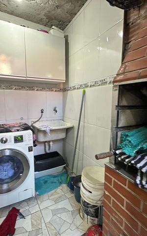 Casa à venda com 280m², 2 quartos e 2 vagasÁrea de Serviço