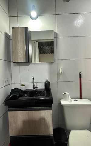 Casa à venda com 280m², 2 quartos e 2 vagasBanheiro