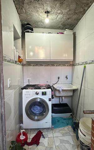 Casa à venda com 280m², 2 quartos e 2 vagasÁrea de Serviço