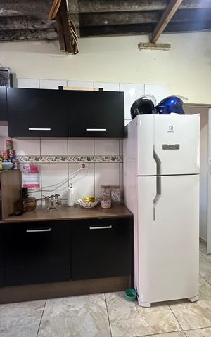 Casa à venda com 280m², 2 quartos e 2 vagasCozinha