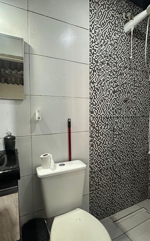 Casa à venda com 280m², 2 quartos e 2 vagasBanheiro