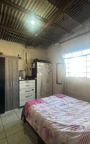 Casa à venda com 280m², 2 quartos e 2 vagasQuarto 2