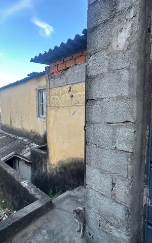 Casa à venda com 280m², 2 quartos e 2 vagasFachada