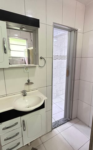 Casa para alugar com 80m², 2 quartos e 1 vagaBanheiro