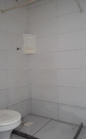 Casa para alugar com 60m², 3 quartos e 1 vagaBanheiro