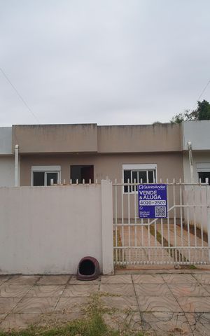 Casa para alugar com 60m², 3 quartos e 1 vagaFachada