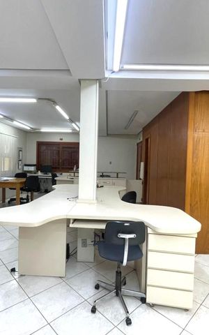 Casa à venda com 213m², 3 quartos e 1 vaga