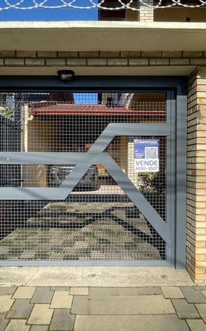 Casa à venda com 213m², 3 quartos e 1 vaga Casa à venda com 213m², 3 quartos e 1 vagaPlaca Instalada em 14/07/2026 - Cod.VZOE-10