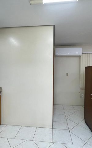 Casa à venda com 213m², 3 quartos e 1 vaga