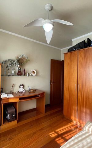 Casa à venda com 213m², 3 quartos e 1 vaga