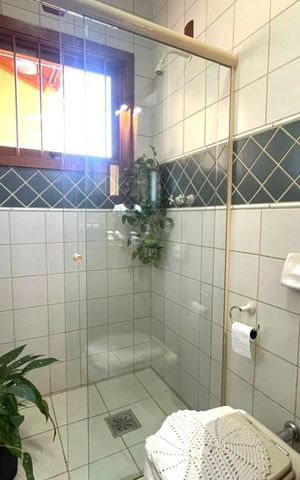 Casa à venda com 213m², 3 quartos e 1 vaga