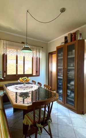 Casa à venda com 213m², 3 quartos e 1 vaga