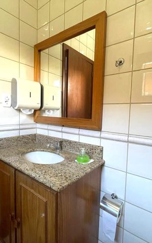Casa à venda com 213m², 3 quartos e 1 vaga