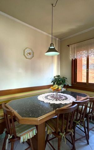Casa à venda com 213m², 3 quartos e 1 vaga