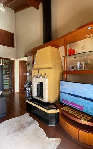 Casa à venda com 213m², 3 quartos e 1 vaga