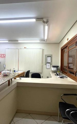 Casa à venda com 213m², 3 quartos e 1 vaga