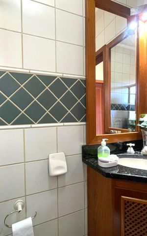 Casa à venda com 213m², 3 quartos e 1 vaga