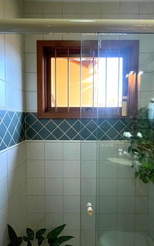 Casa à venda com 213m², 3 quartos e 1 vaga