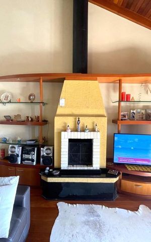Casa à venda com 213m², 3 quartos e 1 vaga