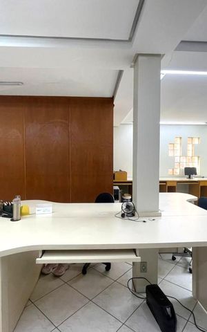 Casa à venda com 213m², 3 quartos e 1 vaga