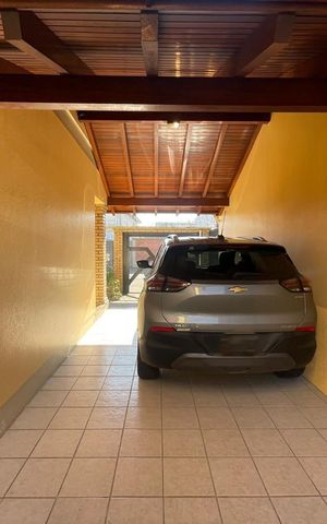 Casa à venda com 213m², 3 quartos e 1 vaga