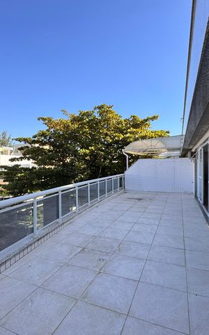 Apartamento à venda com 233m², 4 quartos e 4 vagasVaranda