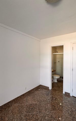 Apartamento à venda com 233m², 4 quartos e 4 vagasSuíte 4