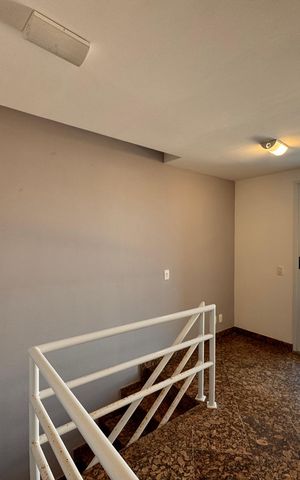 Apartamento à venda com 233m², 4 quartos e 4 vagasHall Dormitórios