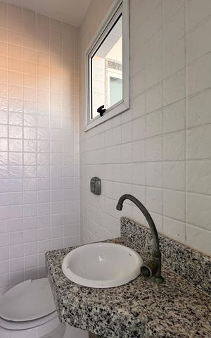 Apartamento à venda com 233m², 4 quartos e 4 vagasLavabo