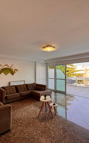 Apartamento à venda com 233m², 4 quartos e 4 vagasSala