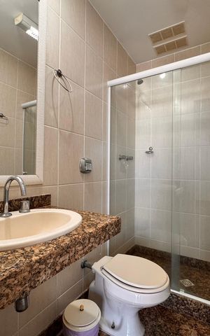 Apartamento à venda com 233m², 4 quartos e 4 vagasSuíte 4 - Banheiro