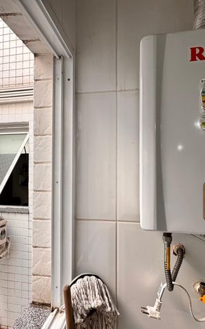Apartamento à venda com 233m², 4 quartos e 4 vagasCozinha e Área de Serviço