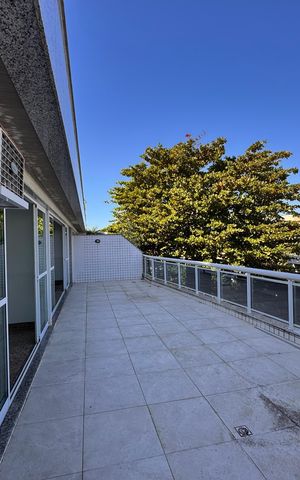 Apartamento à venda com 233m², 4 quartos e 4 vagasVaranda