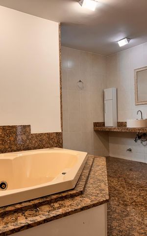 Apartamento à venda com 233m², 4 quartos e 4 vagasSuíte 3