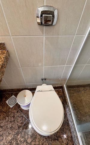 Apartamento à venda com 233m², 4 quartos e 4 vagasSuíte 4 - Banheiro