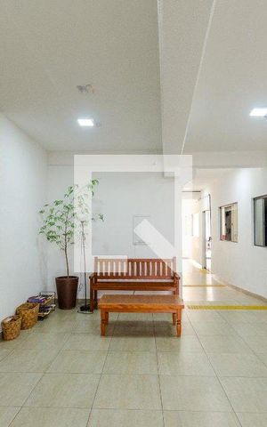 Apartamento à venda com 44m², 2 quartos e 1 vaga Apartamento à venda com 44m², 2 quartos e 1 vagaHall social