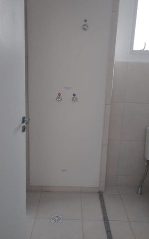 Apartamento à venda com 45m², 2 quartos e 1 vaga Apartamento à venda com 45m², 2 quartos e 1 vagaBanheiro