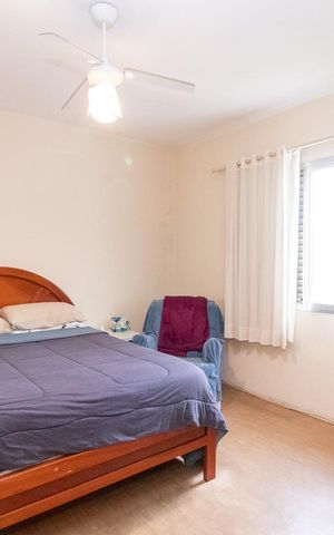 Casa à venda com 325m², 4 quartos e 5 vagas Casa à venda com 325m², 4 quartos e 5 vagasQuarto 3