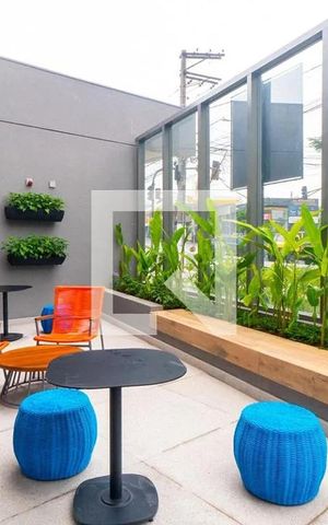 Apartamento para alugar com 58m², 2 quartos e 1 vaga