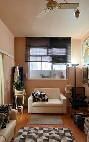 Apartamento à venda com 40m², 1 quarto e sem vagaSala 