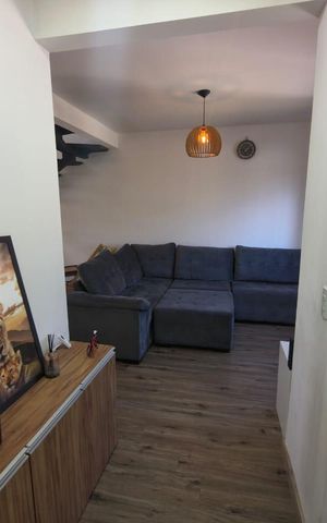 Casa de condomínio para alugar com 84m², 2 quartos e 2 vagas Casa de condomínio para alugar com 84m², 2 quartos e 2 vagasSala