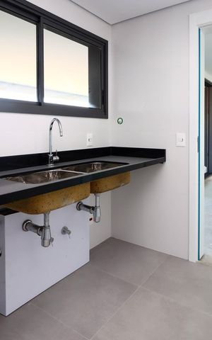 Apartamento para alugar com 165m², 2 quartos e 2 vagasCozinha 