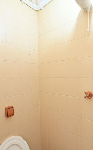 Apartamento à venda com 75m², 2 quartos e sem vagaBanheiro de Serviço