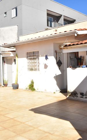 Casa à venda com 145m², 3 quartos e 1 vaga Casa à venda com 145m², 3 quartos e 1 vagapequena edicula