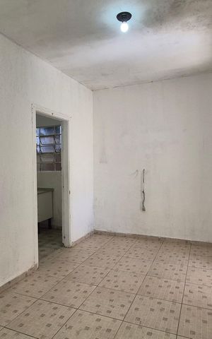Casa à venda com 70m², 1 quarto e 1 vaga Casa à venda com 70m², 1 quarto e 1 vagaSala