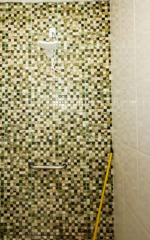 Casa à venda com 240m², 4 quartos e 2 vagasBanheiro da suíte