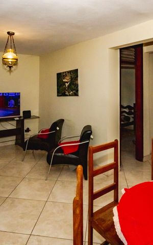 Casa à venda com 240m², 4 quartos e 2 vagasSala