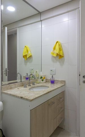 Apartamento para alugar com 92m², 3 quartos e 2 vagasBanheiro social