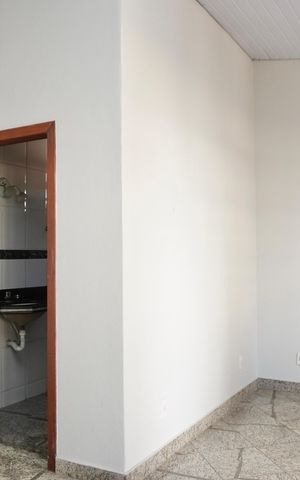 Casa à venda com 240m², 5 quartos e 2 vagas Casa à venda com 240m², 5 quartos e 2 vagasEdícula - Suíte Individual 1