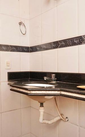 Casa à venda com 240m², 5 quartos e 2 vagas Casa à venda com 240m², 5 quartos e 2 vagasEdícula - Suíte Individual 1 - Banheiro